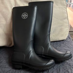 Black MAMA X rain boots NWOT